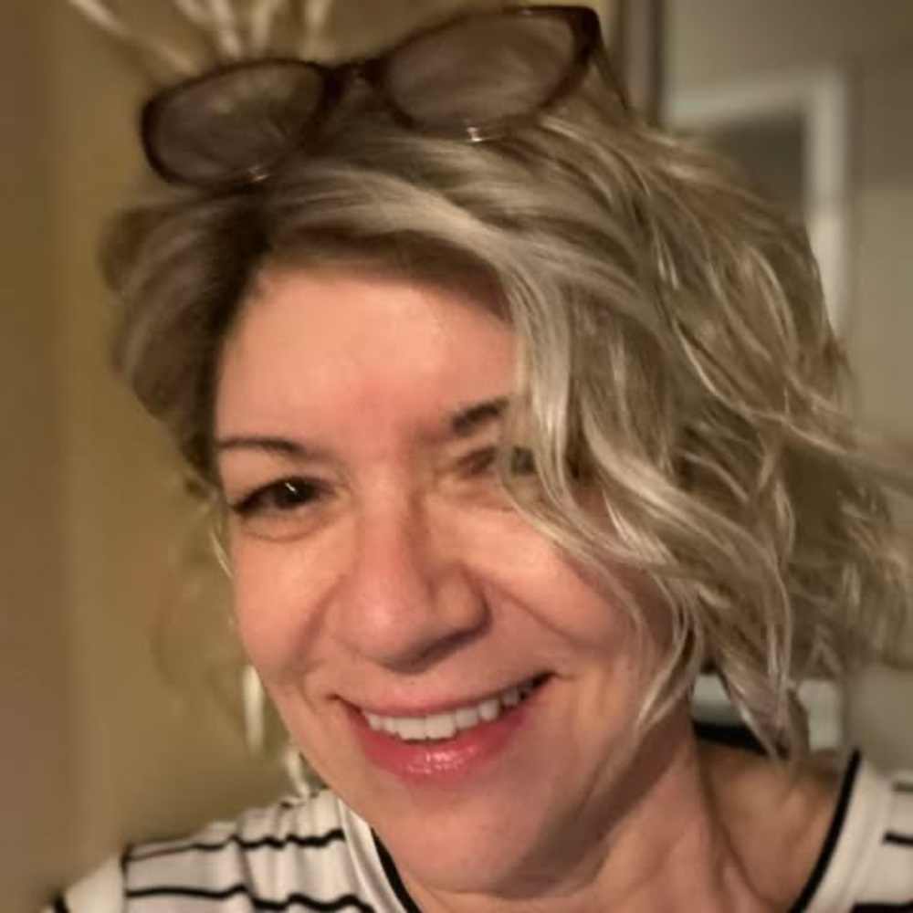 Meet your Posher, Debbie